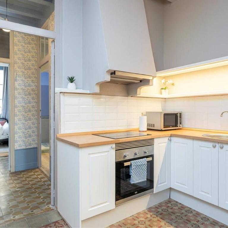 Classic apartment with terrace - Apartment - 26