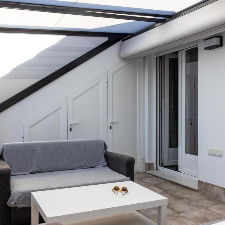 Ático con gran terraza y fantásticas vistas al mar - Apartamento de 2 dormitorios - 16