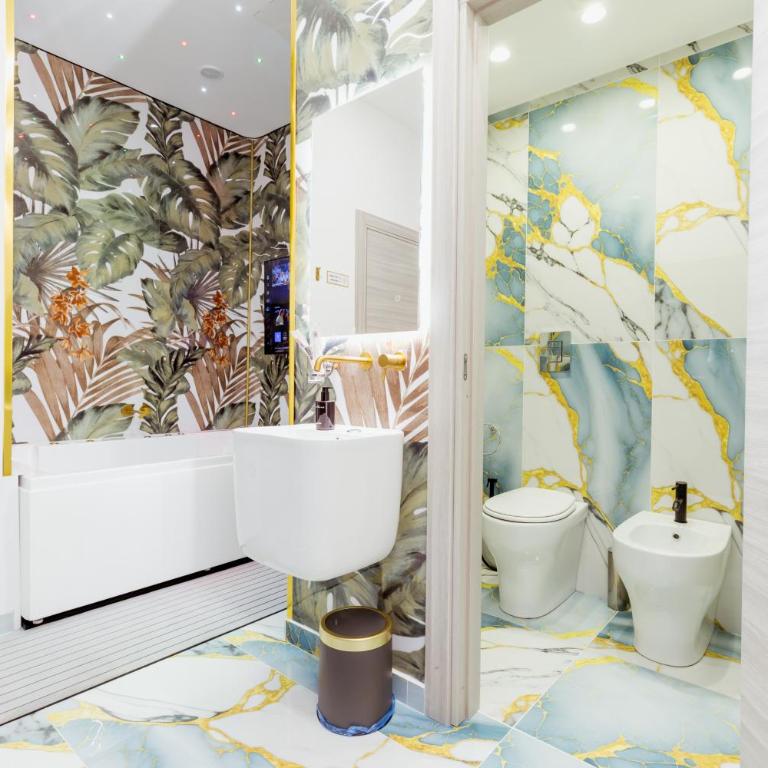 Dove Dormire a Napoli New Opening 2025 - Queen Room with Spa Bath - 4