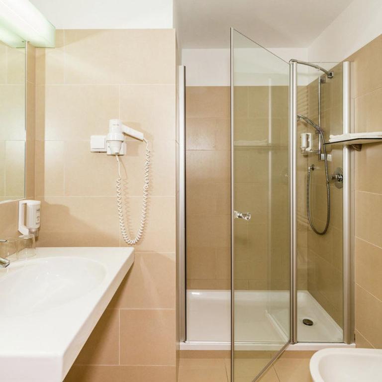 Hotel Stefaner - Camera Budget Doppia con Letti Singoli - 3