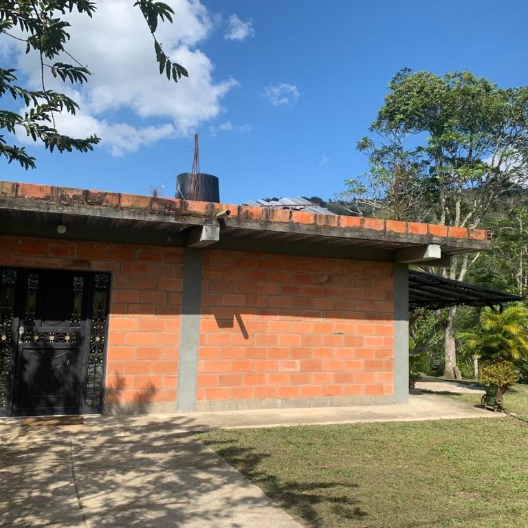 Cabaña en San Rafael Cerca de Ríos y Naturaleza - Three-Bedroom House - 58