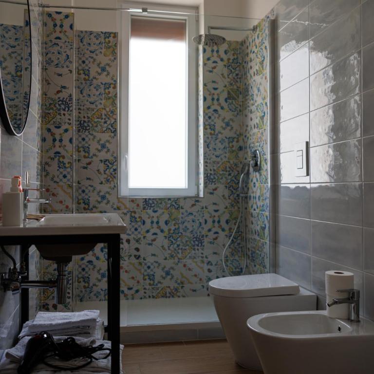 Maison Marechiara - Camera Deluxe Matrimoniale con Vista Mare - 3