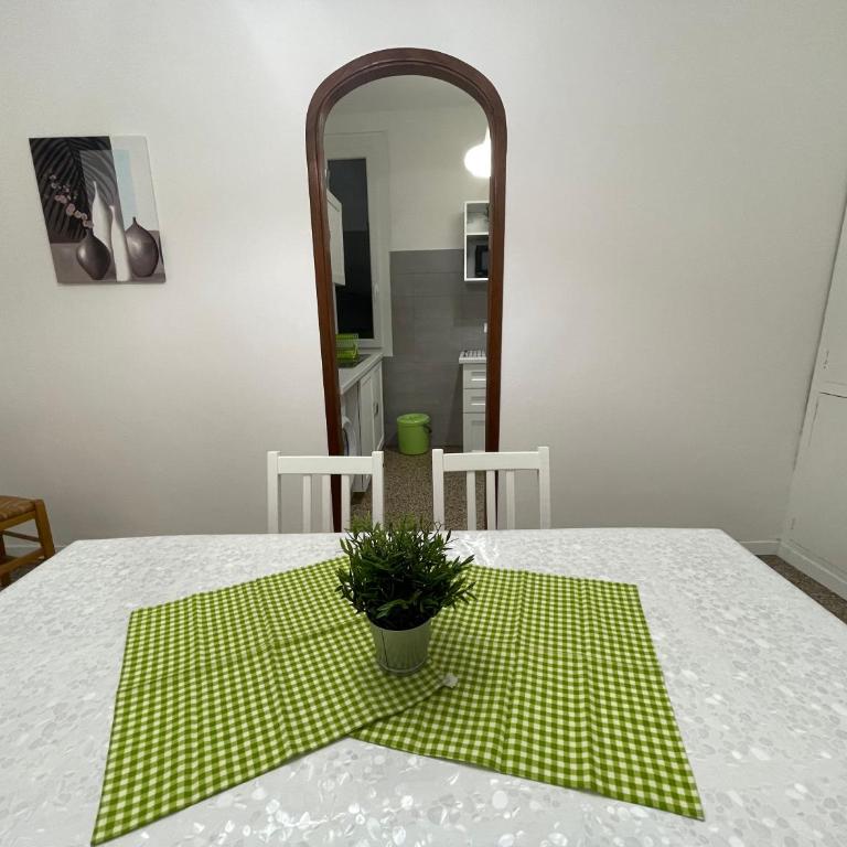 LOVENEST - Genoa Old Town - Best Price Apartment Near the Aquarium - Apartment - 16