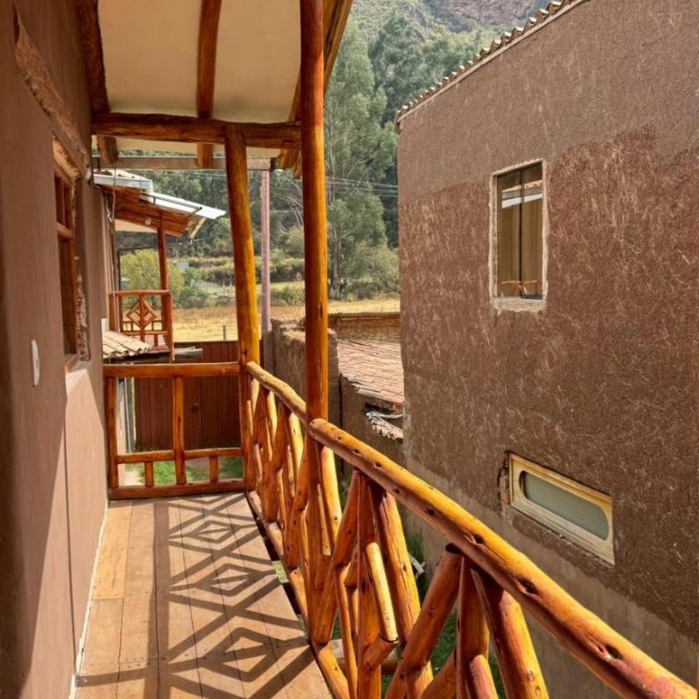 Dreamy Mountain View Home for Rent - Two-Bedroom Apartment with Mountain View - 2