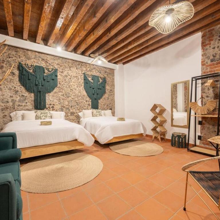 DH3 VIP & Luxurious 2beds APT in Historic Center - One-Bedroom Apartment - 3
