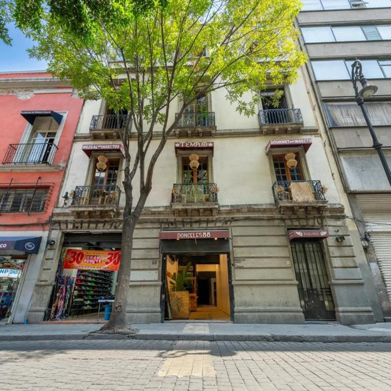 DH3 VIP & Luxurious 2beds APT in Historic Center - One-Bedroom Apartment - 7