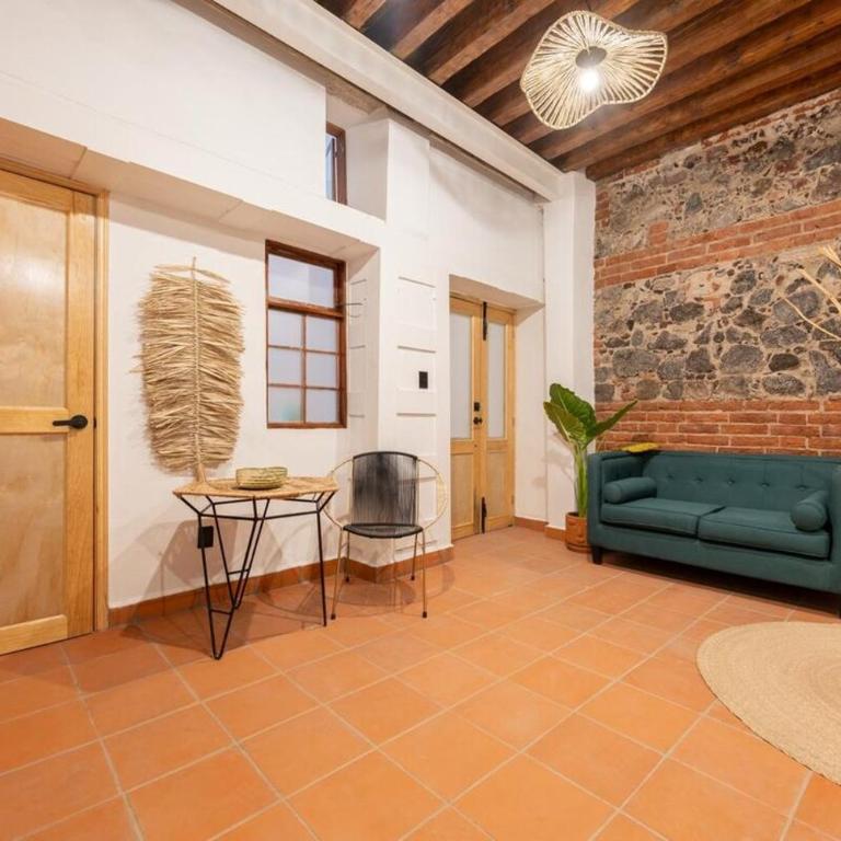 DH3 VIP & Luxurious 2beds APT in Historic Center - One-Bedroom Apartment - 14