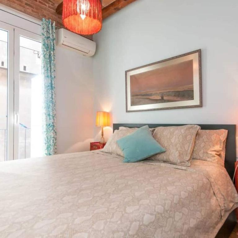 Explore City Center from an Elegant Urban Retreat - Apartment - 14