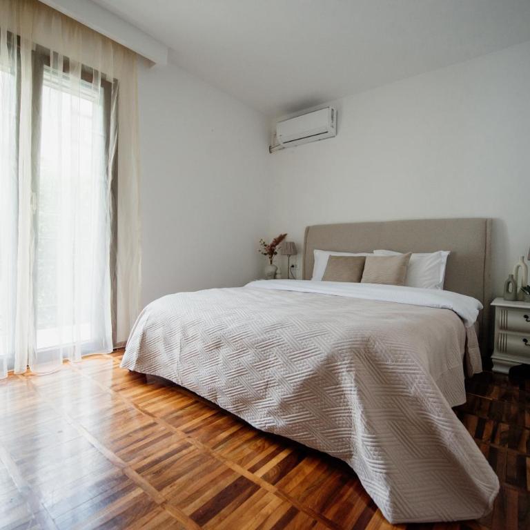 Villa Danigo - Three-Bedroom Superior Apartment - 35