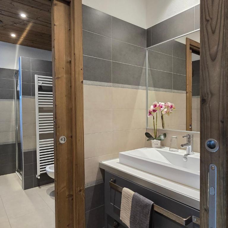 Chalet DCB - Appartamento Deluxe con 2 Camere da Letto - 19