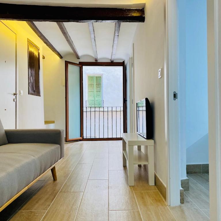Apartamento a un minuto de la playa HORT - Two-Bedroom Apartment - 1