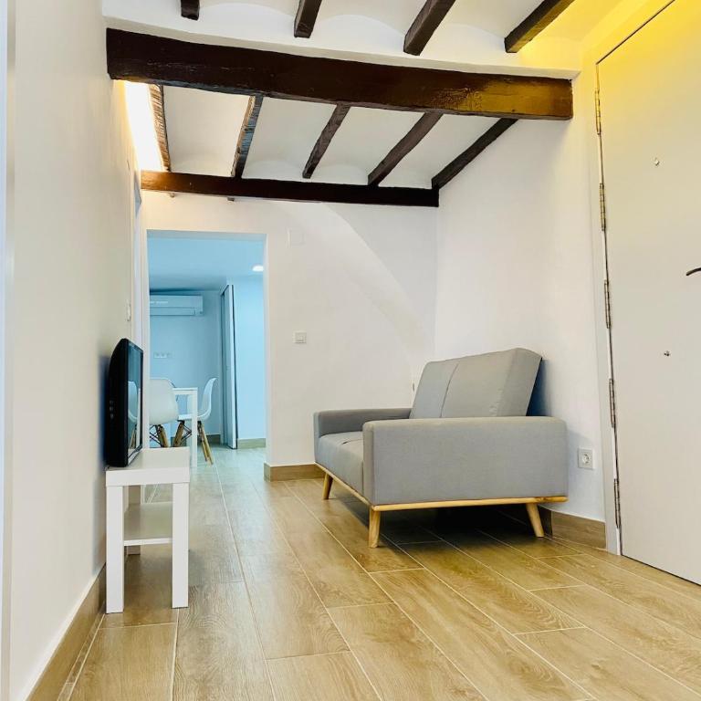 Apartamento a un minuto de la playa HORT - Two-Bedroom Apartment - 3