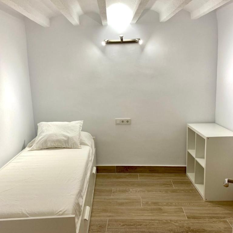 Apartamento a un minuto de la playa HORT - Two-Bedroom Apartment - 6