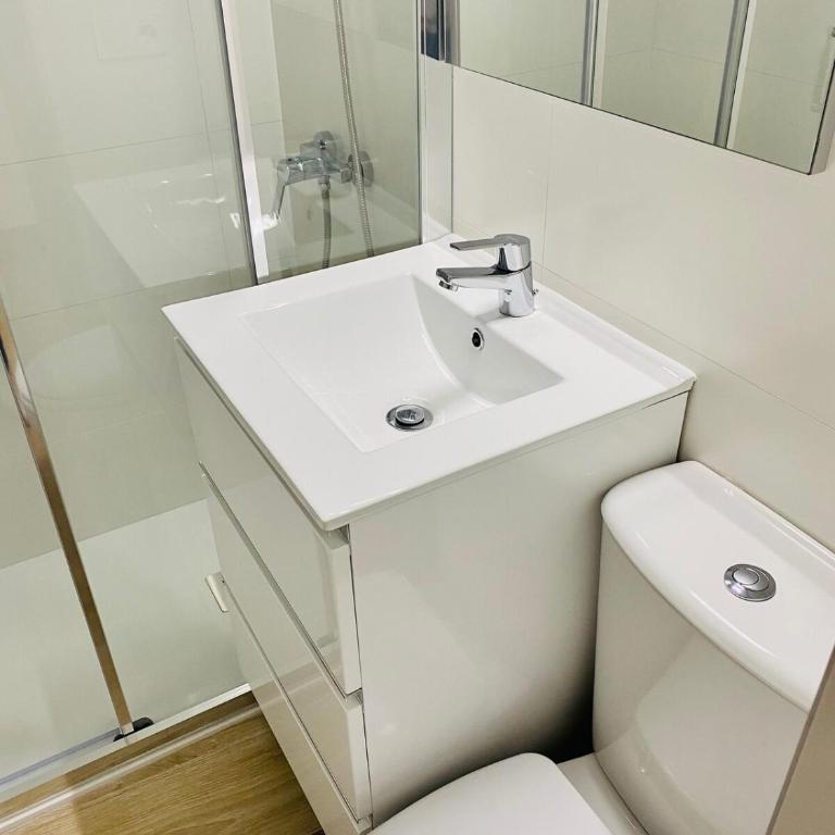 Apartamento a un minuto de la playa HORT - Two-Bedroom Apartment - 9