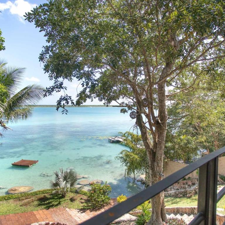 Lagoon Escape with Kayaks and Views - Villa - 36