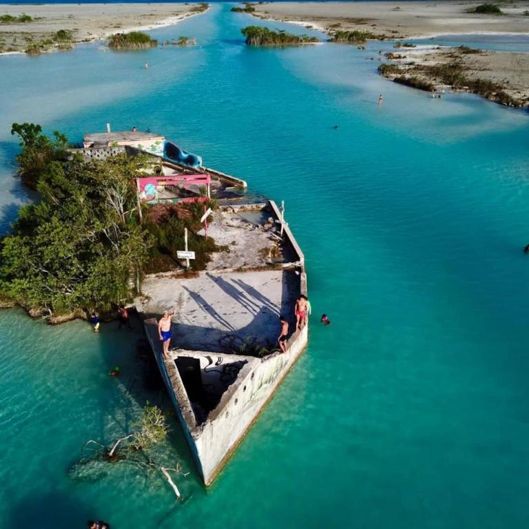Lagoon Escape with Kayaks and Views - Villa - 44