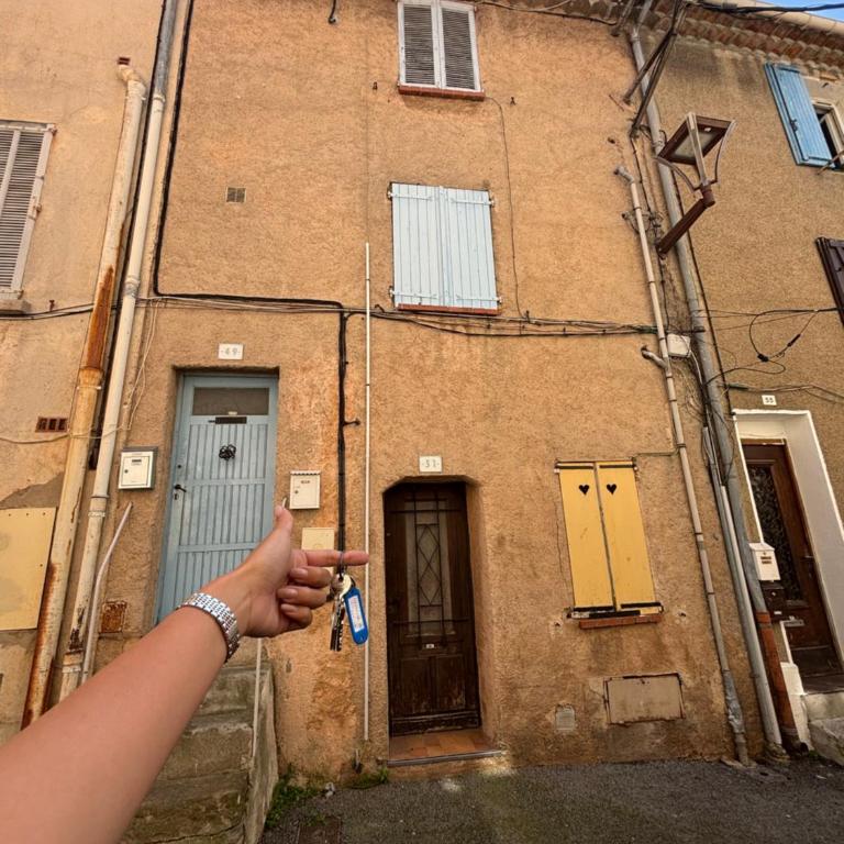 Charmant T2 refait à neuf en plein cœur de Fréjus - Apartment mit 1 Schlafzimmer - 6