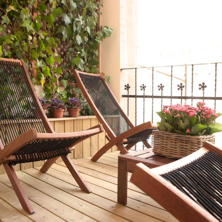Casanova Charm 4BDR Apartment - Four-Bedroom Apartment - 32