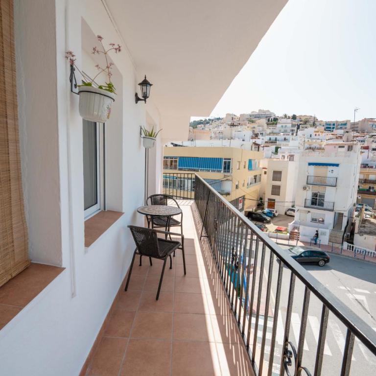 Apartamento Montoya - Two-Bedroom Apartment with Balcony - 11