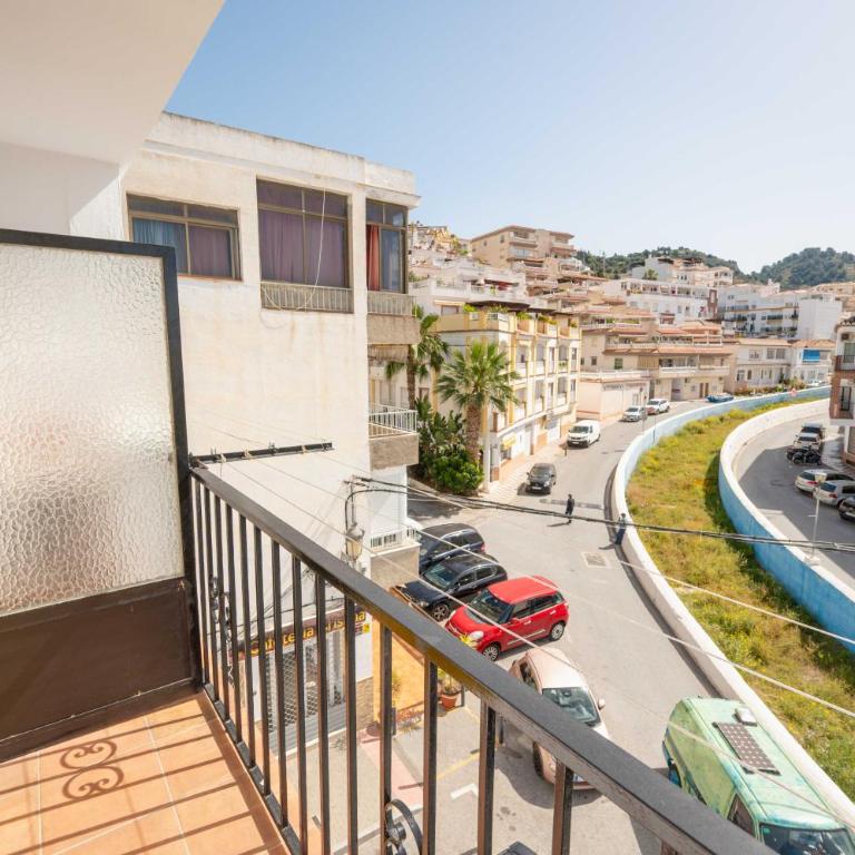 Apartamento Montoya - Two-Bedroom Apartment with Balcony - 12