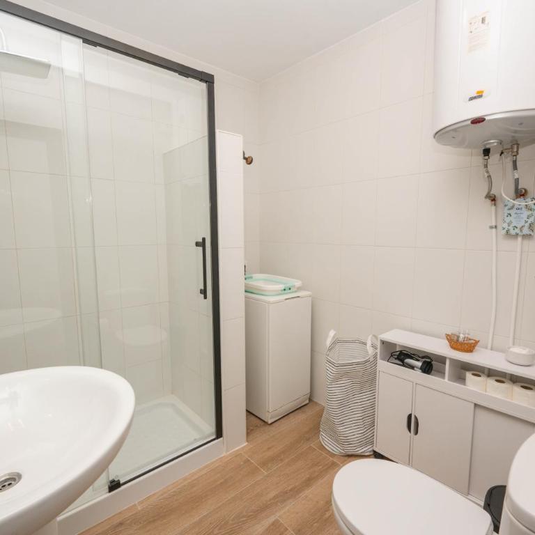 Apartamento Montoya - Two-Bedroom Apartment with Balcony - 15