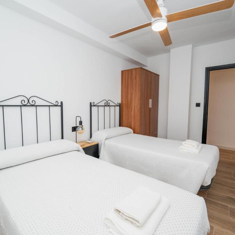 Apartamento Montoya - Two-Bedroom Apartment with Balcony - 17
