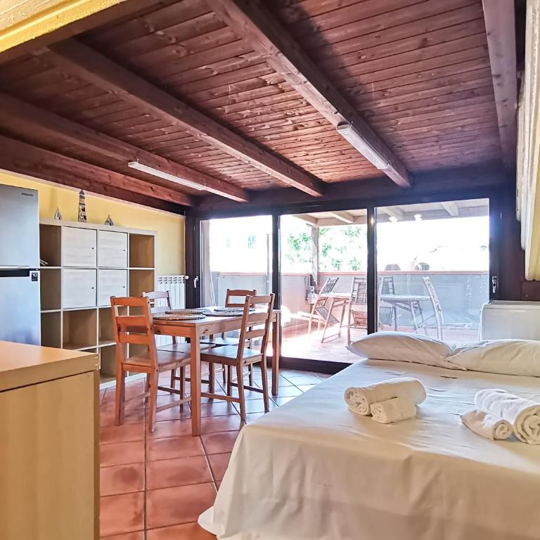 Lo Scoglio Apartment - Two-Bedroom Apartment - 8