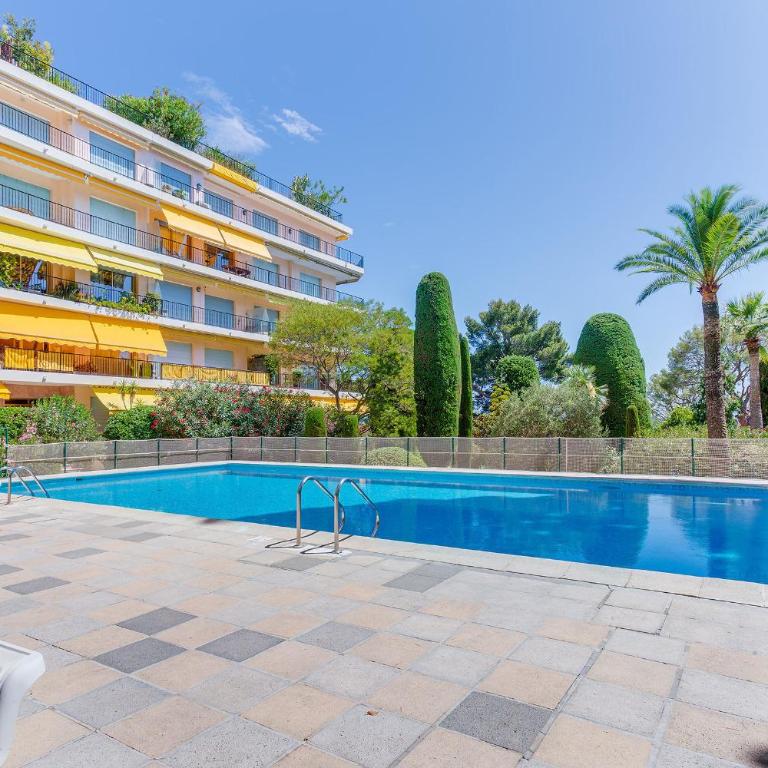 LE BOIS JOLI AP4477 By Riviera Holiday Homes - Appartement 2 Chambres - Vue sur Mer - 3