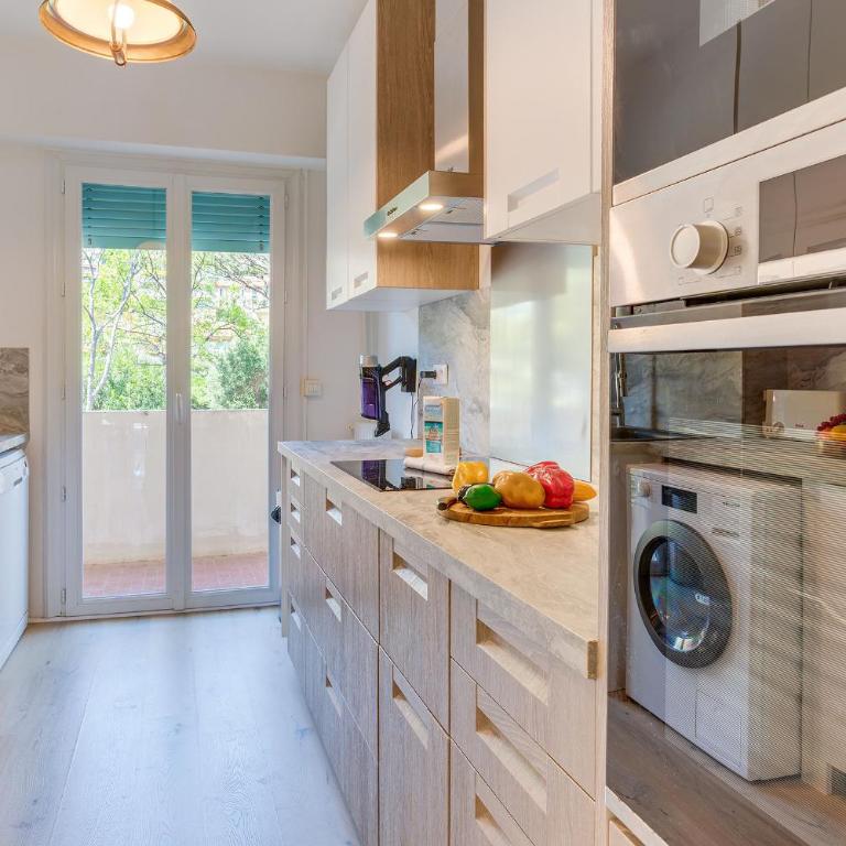 LE BOIS JOLI AP4477 By Riviera Holiday Homes - Appartement 2 Chambres - Vue sur Mer - 14