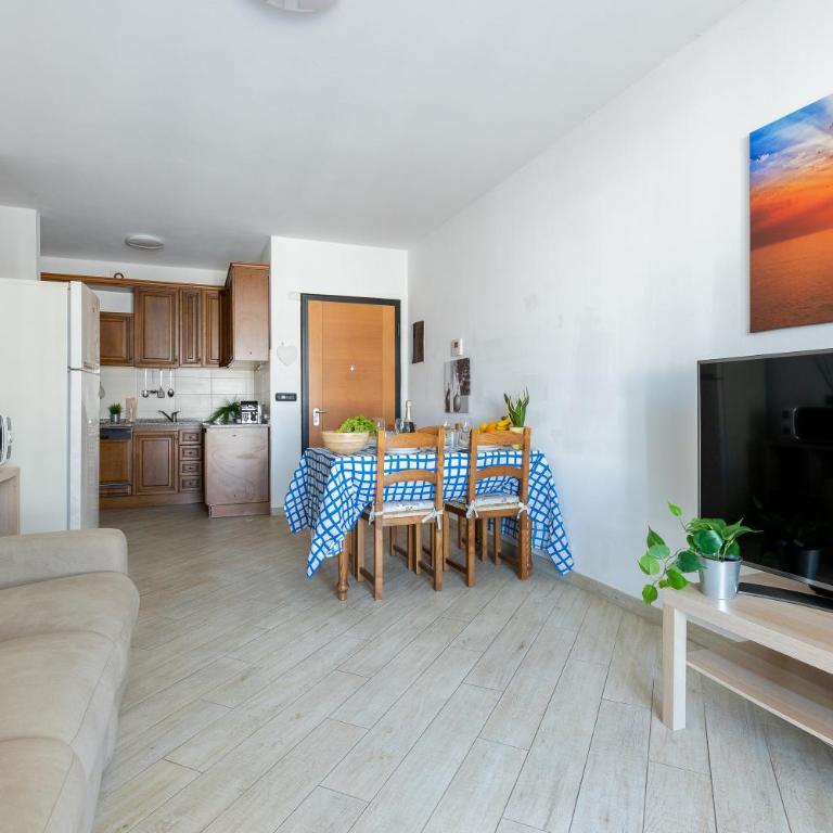 GuestHost - Pisa Lovely Flat with Private Parking - Appartamento con 2 Camere da Letto - 10