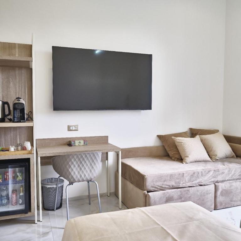 King Vittorio Guest House - Camera Tripla Luxury - 6