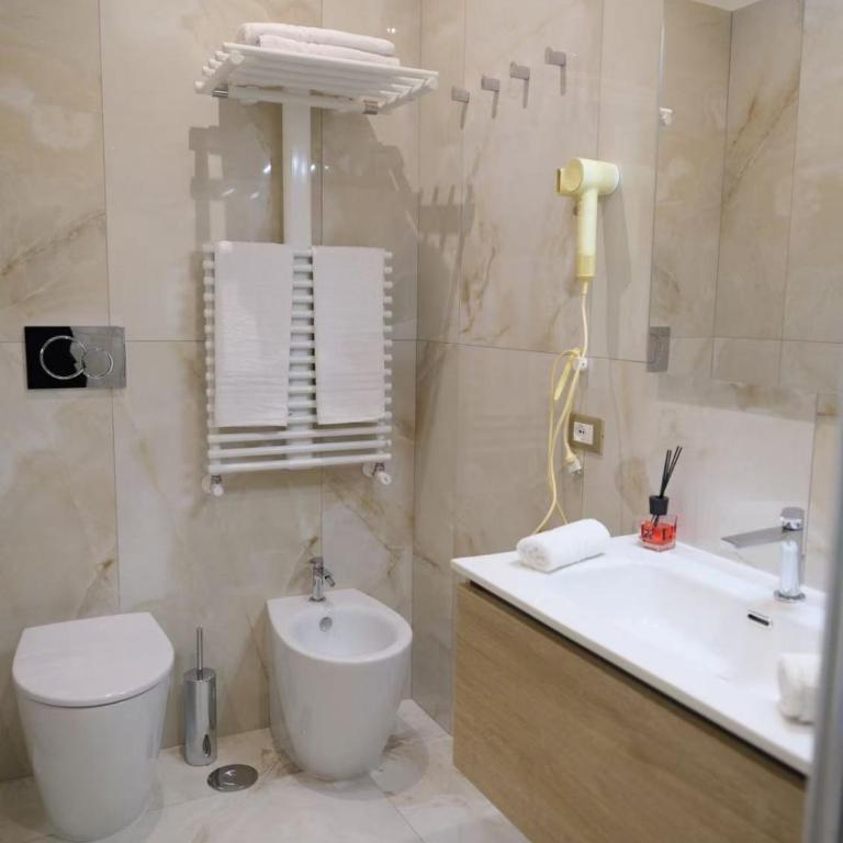King Vittorio Guest House - Camera Quadrupla su 2 Livelli - 15