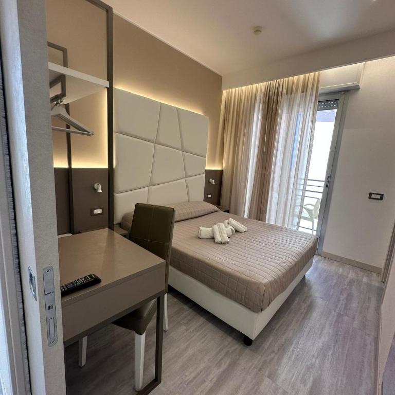 Hotel Cannes - Camera Familiare Superior - 6