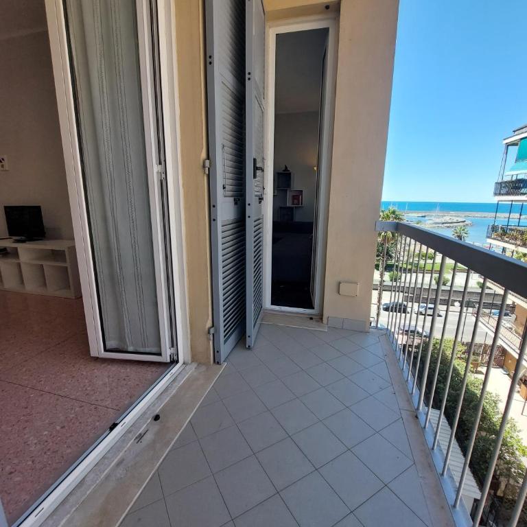 Casa Machi by Holiday World - One-Bedroom Apartment with Balcony - 21