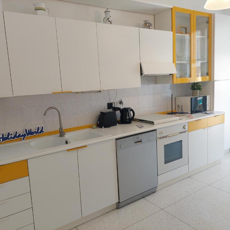 Casa Machi by Holiday World - One-Bedroom Apartment with Balcony - 7