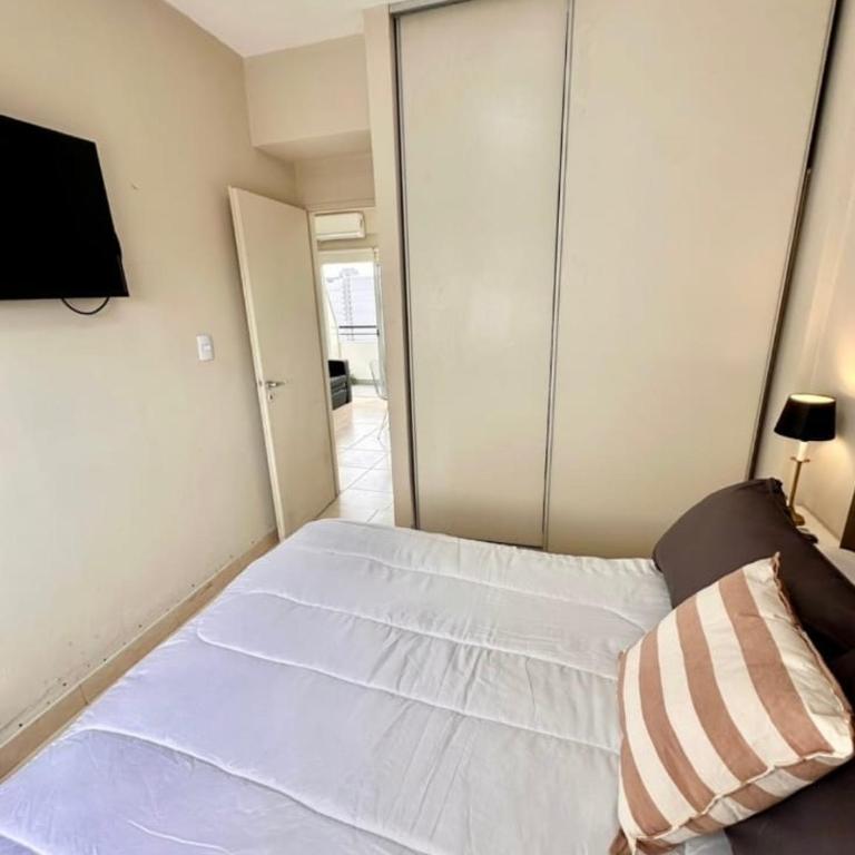 Mirador San Martin- Vista unica frente a la plaza - One-Bedroom Apartment - 4