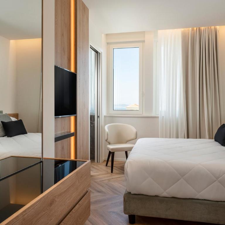 Hotel Corallo - Suite with Spa Bath - 11
