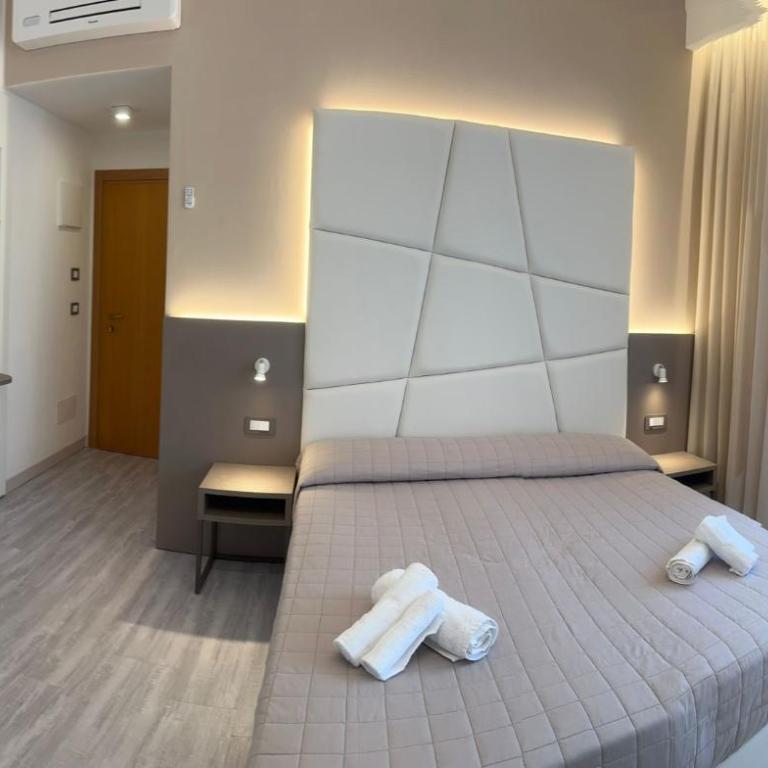 Hotel Cannes - Camera Familiare Superior - 1
