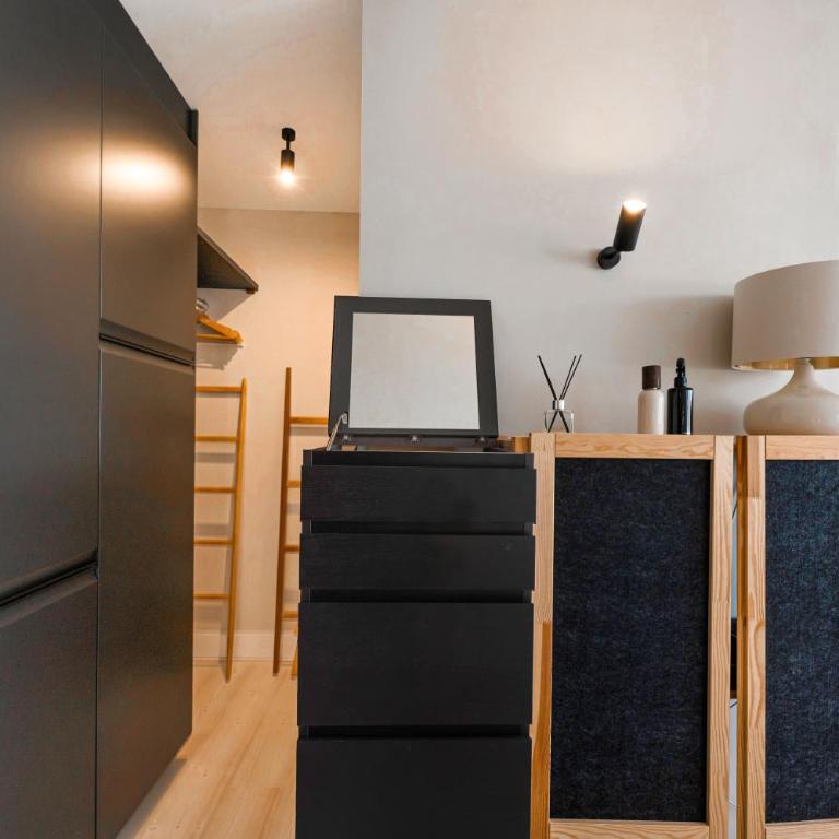 Luminoso loft con piscina en Puerto Banús - Apartamento de 1 dormitorio - 47