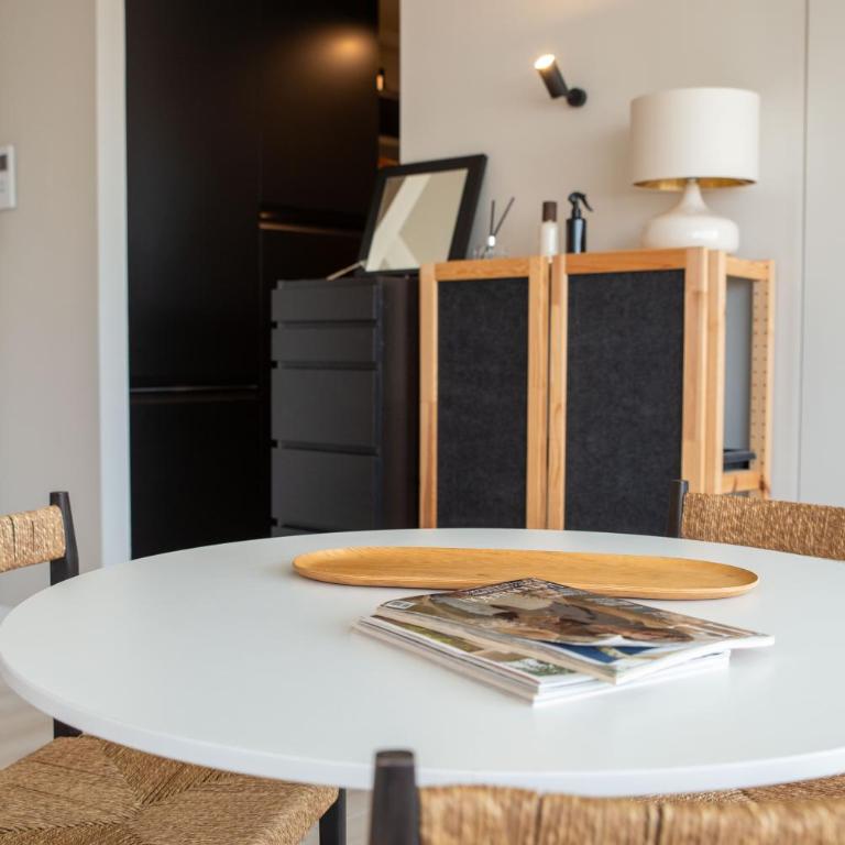 Luminoso loft con piscina en Puerto Banús - Apartamento de 1 dormitorio - 49
