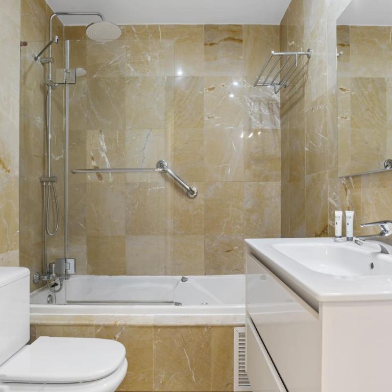 ViVi Homes - Casa Fina - terrace - jacuzzi - beach - Apartamento con terraza - 23