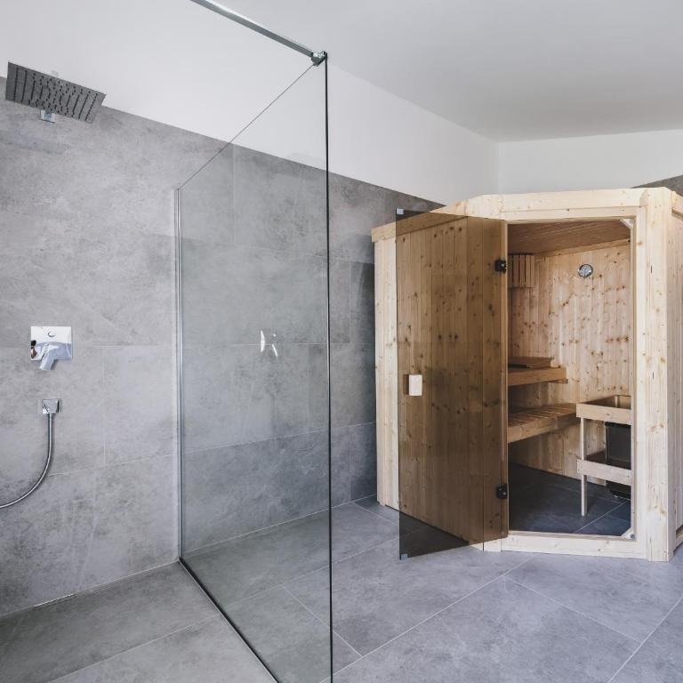 Appartements Ager by we rent - Premium Apartment mit 3 Schlafzimmern und Balkon - 3
