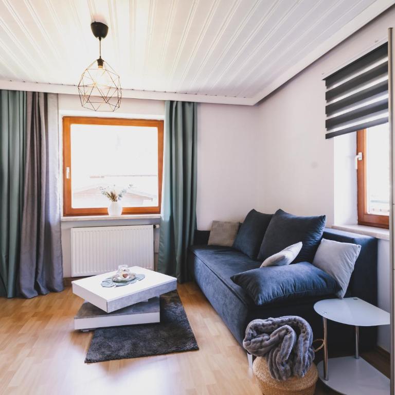 Appartements Ager by we rent - Apartment mit 1 Schlafzimmer, Balkon und Bergblick - 3