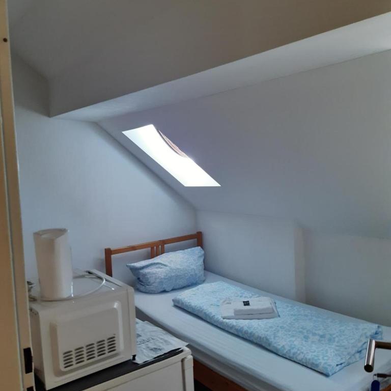 2-Rent Group Hostel Rooms&Apartments EVE168 - Einzelzimmer mit Gemeinschaftsbad - 6
