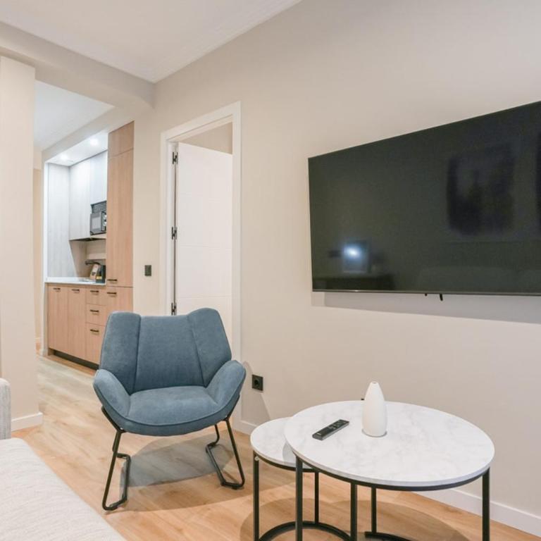 Cozy renovated -1Bedroom 1Bath-Plaza de España - One-Bedroom Apartment - 5