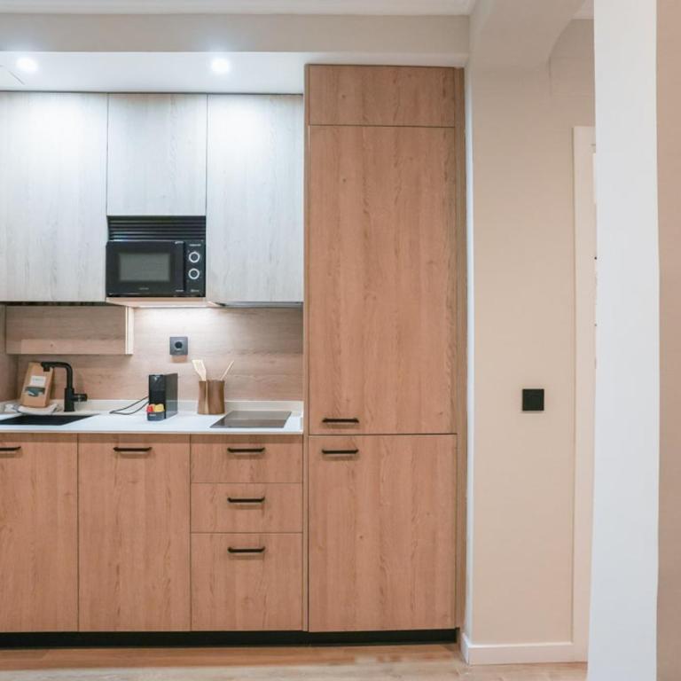 Cozy renovated -1Bedroom 1Bath-Plaza de España - One-Bedroom Apartment - 11