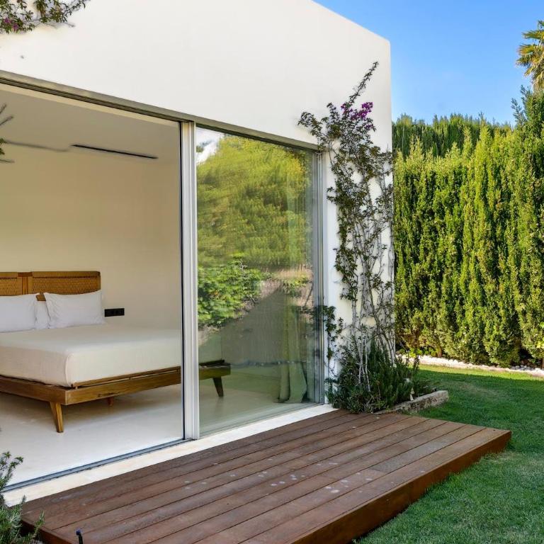 Villa Zelmar - Tranquility and Privacy in Cala Conta - Villa - 24
