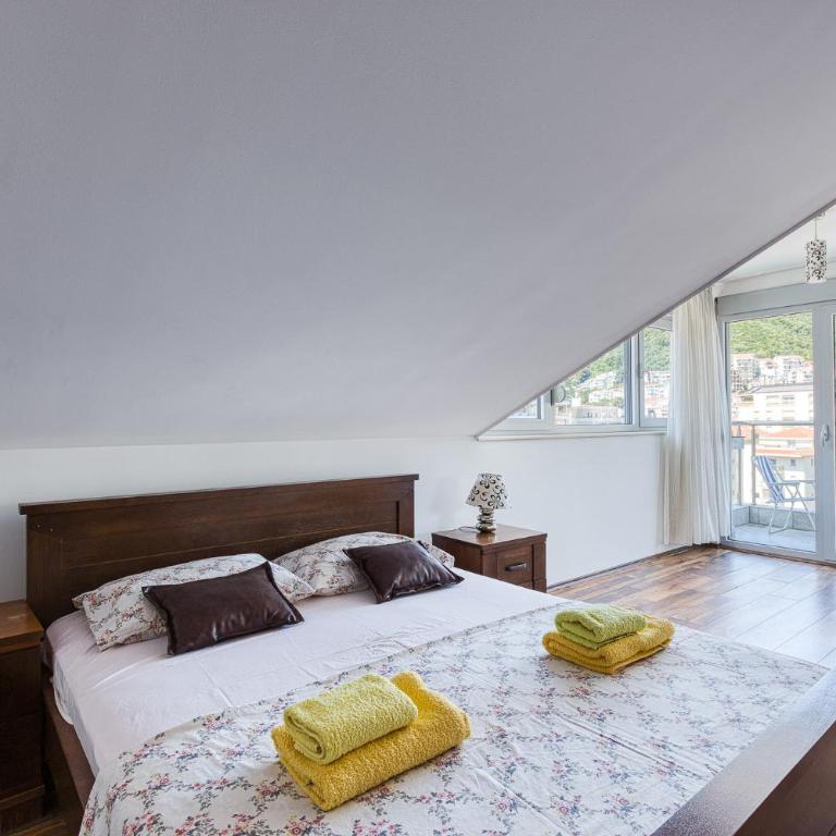 Central WoW Living - Apartman s 2 Spavaće Sobe sa Balkonom i Terasom - 5