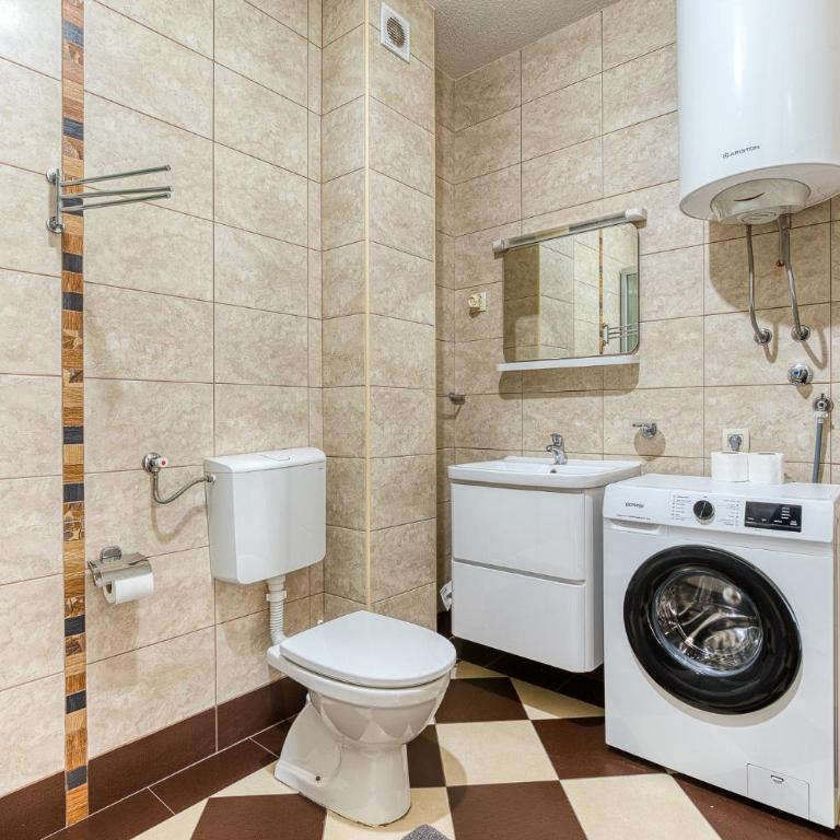 Central WoW Living - Apartman s 2 Spavaće Sobe sa Balkonom i Terasom - 12
