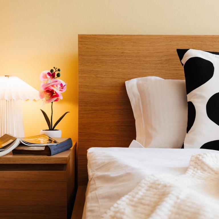 Sunwave with Terrace 280 Mbps Old Town Renovated - Three-Bedroom Premium Apartment with Balcony - 31